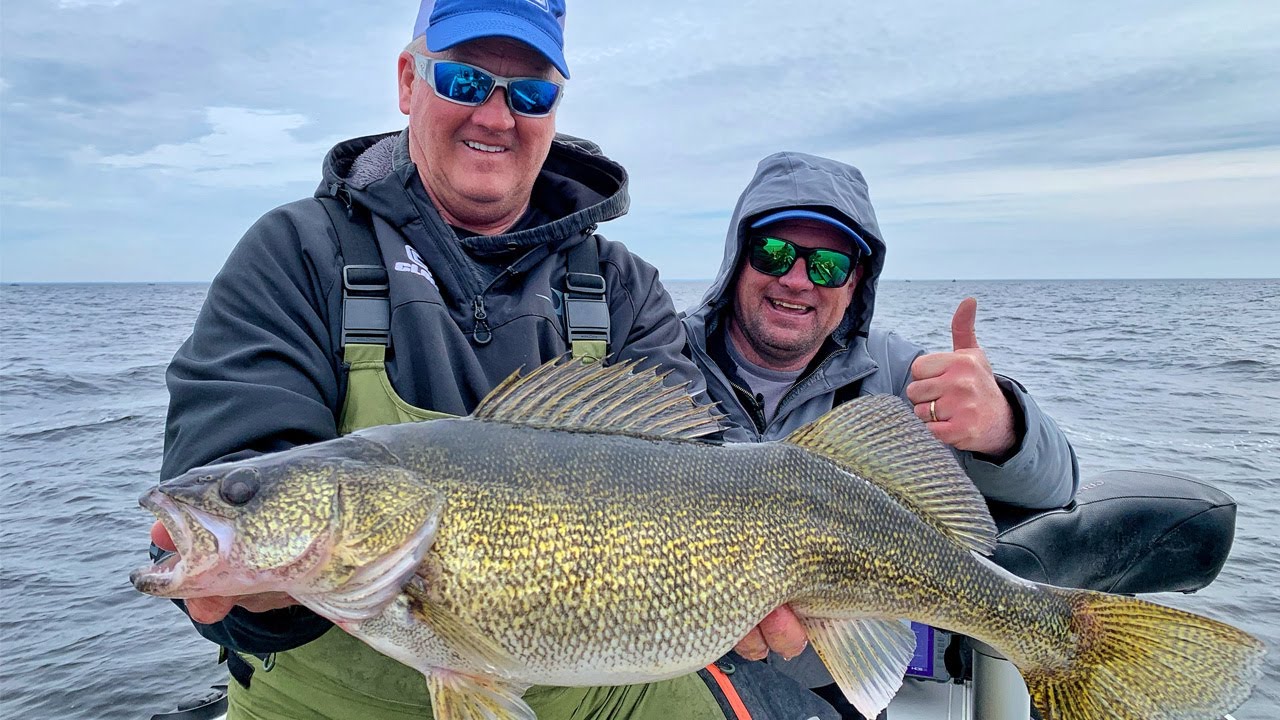 Deep-Vee Bucktail Jigs with Jason Mitchell | Northland Fishing Tackle