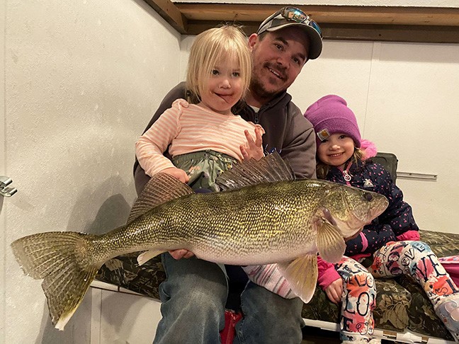 Walleye hat hotsell