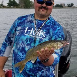 catching walleye