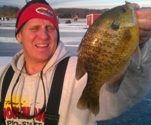 Mike-Frisch-Ice-Fishing