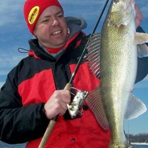 Travis-Peterson-Spring-Walleye