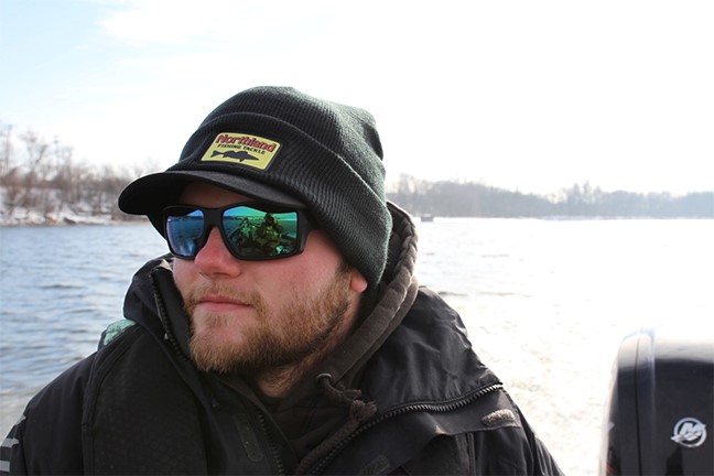 Midwinter River Walleye Fishing 4 Midwinter River Walleye Fishing